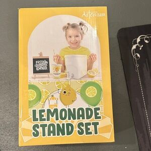 Kid's Lemonade Stand Set - Yellow and White
